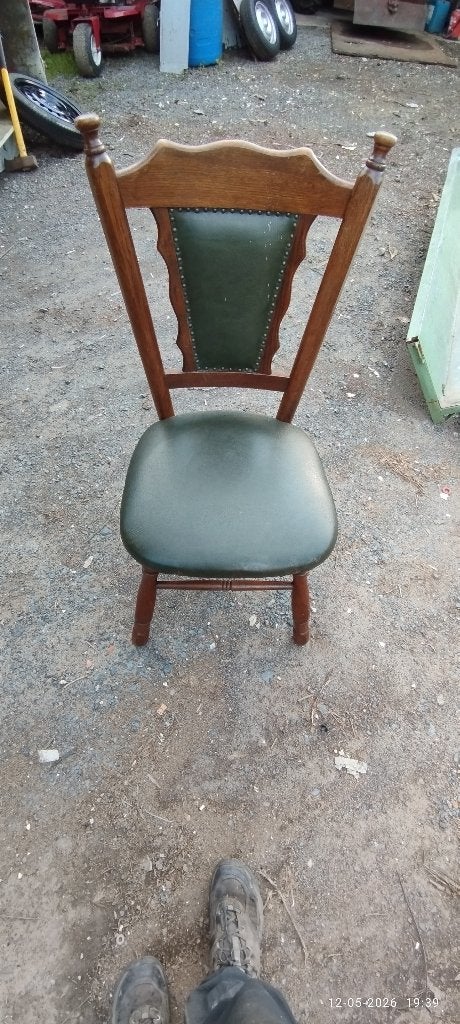 chaise en bois classique, Antiquités & Art, Enlèvement