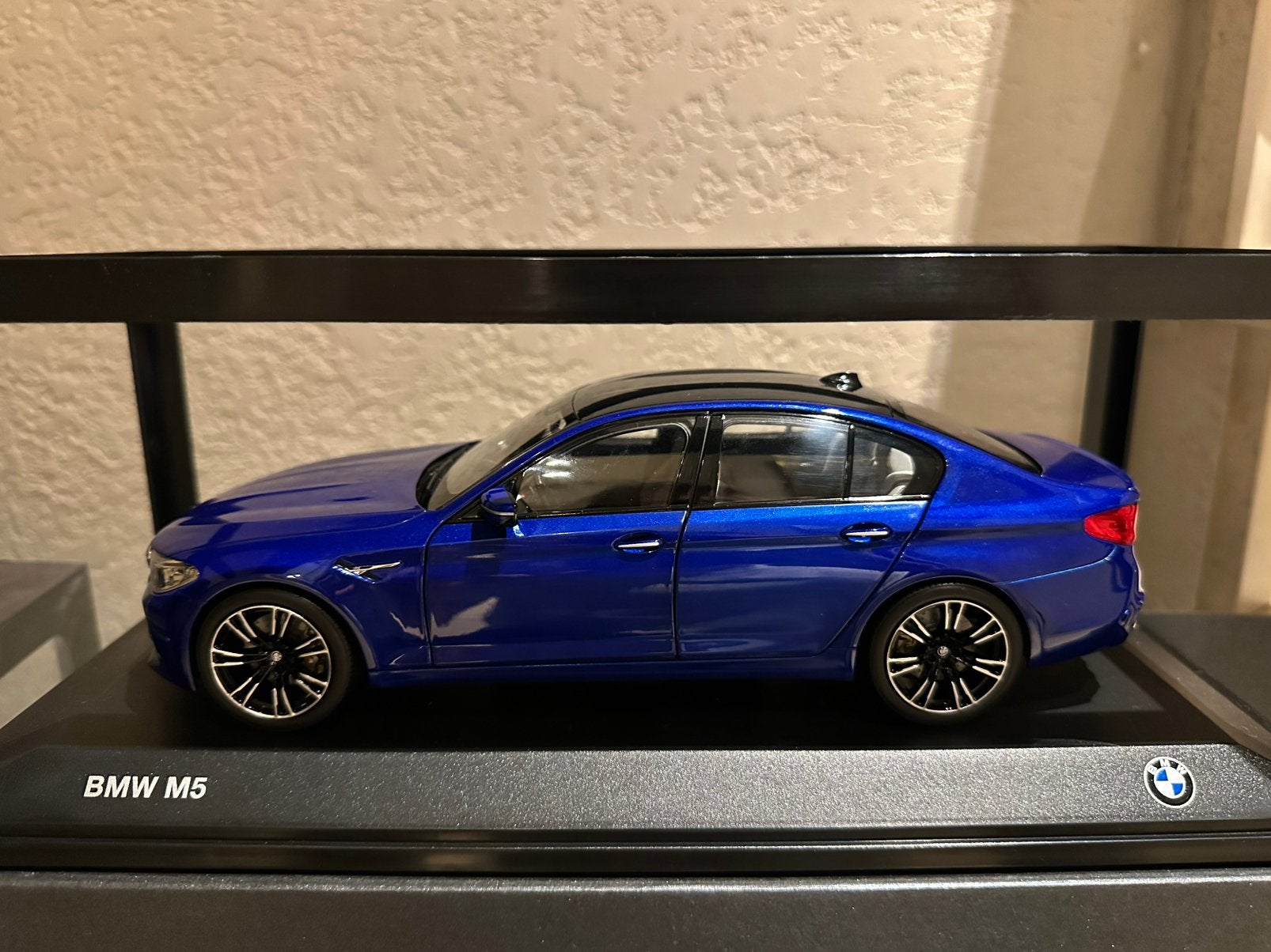 1/18 BMW M5 - Norev, Hobby & Loisirs créatifs, Enlèvement ou Envoi, Neuf, Voiture, Norev