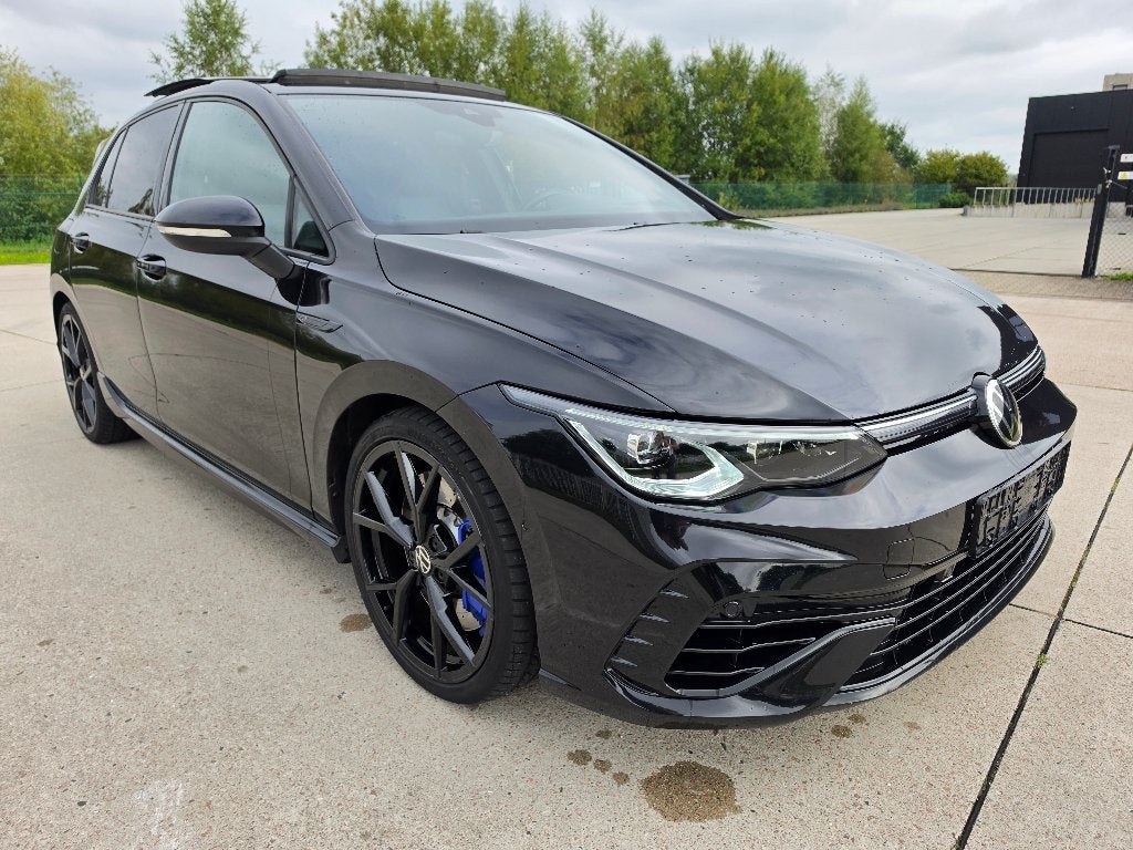 VW Golf 8 R 2.0 TSI DSG 4 Motion Black Style Akrapovic Pano, Auto's, Automaat, 1984 cc, Zwart, Leder