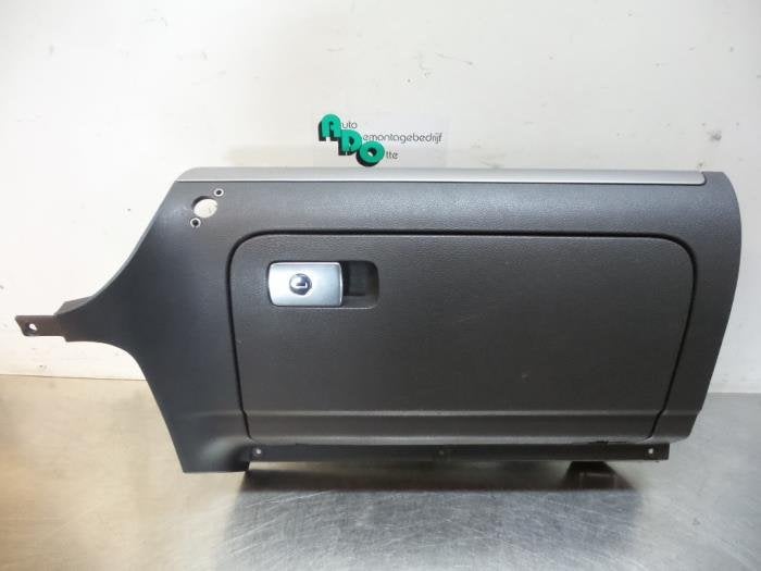 Boîte à gants d'un Volkswagen Golf (Golf 04-), Volkswagen, -, 3 mois de garantie, Utilisé