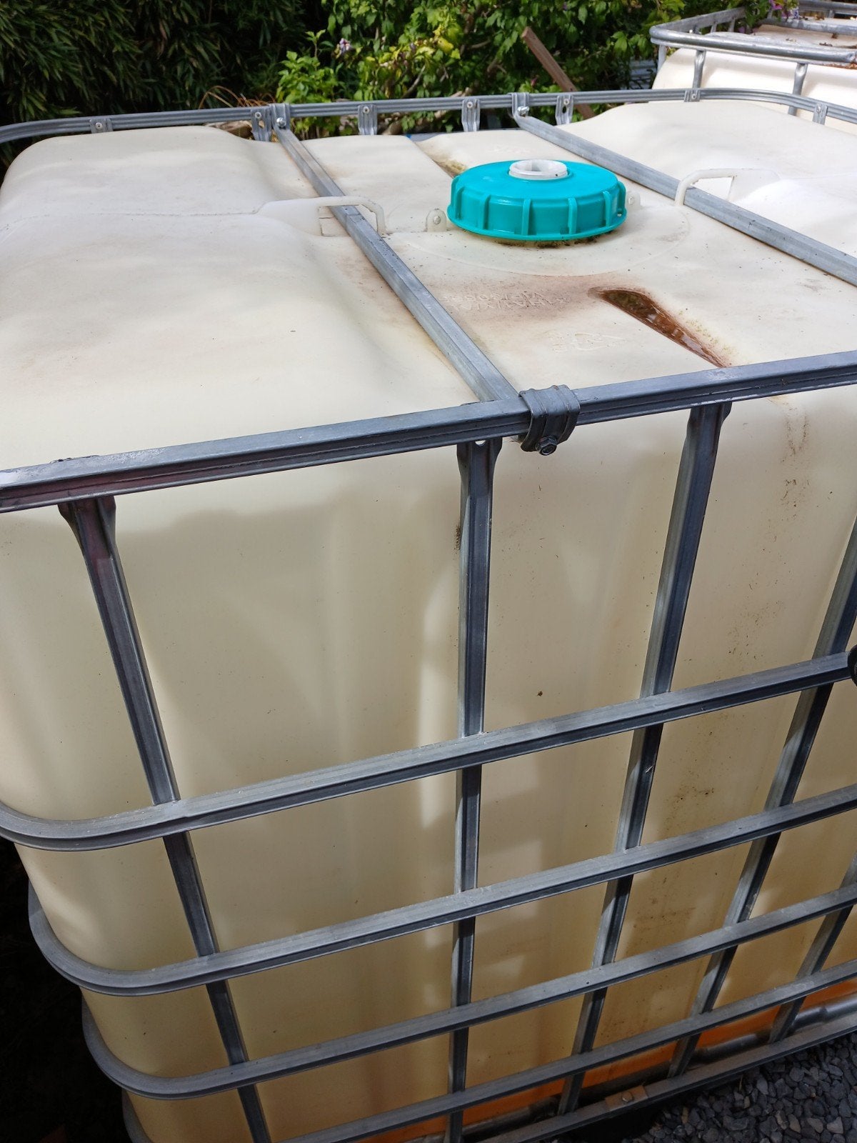 2 citernes 1100 litres, Jardin & Terrasse, Enlèvement