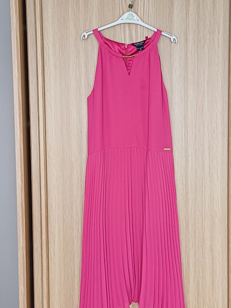 Rode halflange jurk Marciano Maat 152-nieuw, Enfants & Bébés, Vêtements enfant | Taille 152, Neuf, Robe ou Jupe, Marciano, Fille