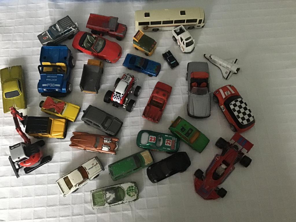 Lot collectie autotjes, Kinderen en Baby's, Speelgoed |Speelgoedvoertuigen, Ophalen of Verzenden, Zo goed als nieuw