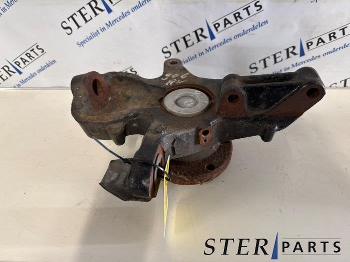 Fusee links-voor van een Mercedes Sprinter, Gebruikt, -, Ophalen of Verzenden, -