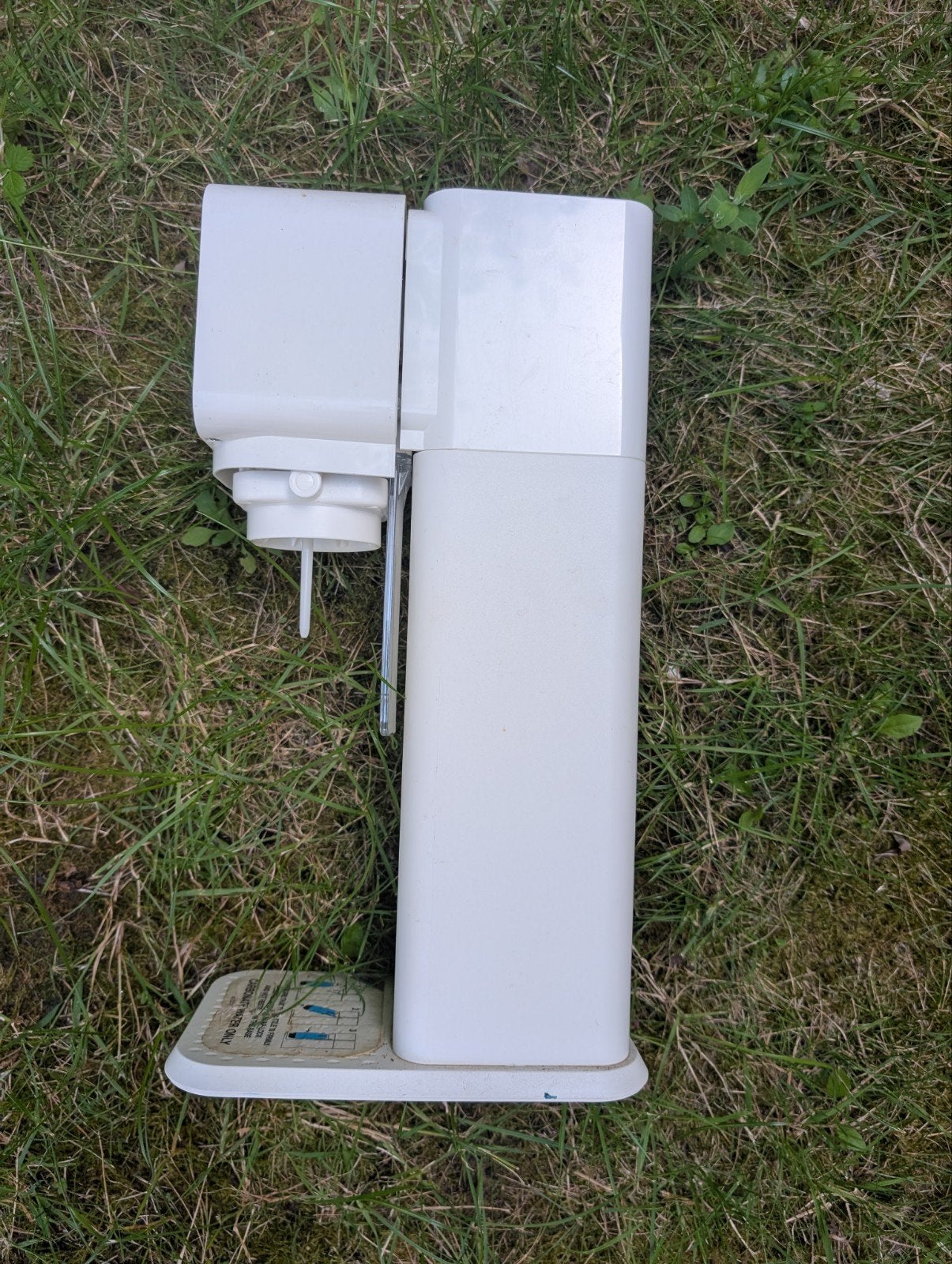 Sodastream, Electroménager, Classe énergétique A ou plus économe, Moins de 10 litres, Moins de 45 cm, Enlèvement