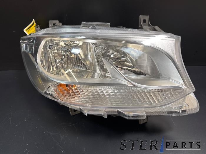 Phare droit d'un Mercedes Sprinter, 3 mois de garantie, Utilisé, -, -