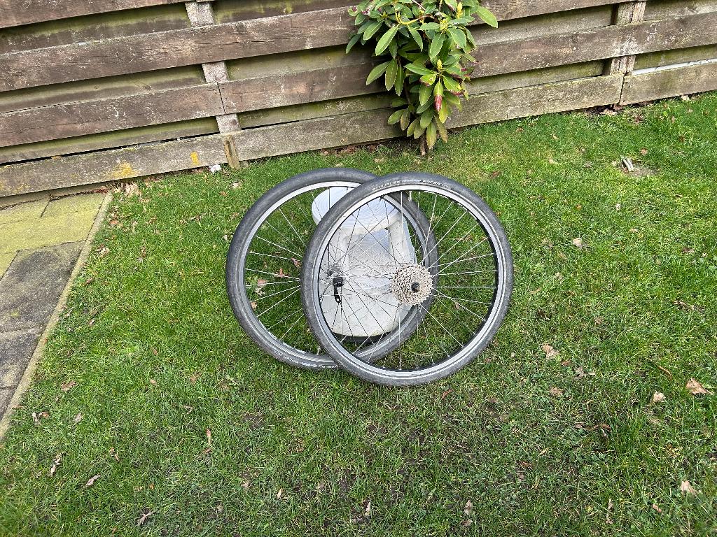 :Set Wielen 26 inch achterwiel 9 cassette versnell.velgrem, Fietsen en Brommers, Fietsonderdelen, Wiel, Gebruikt, Ophalen of Verzenden