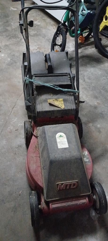 Tondeuse, Tuin en Terras, Grasmaaiers, Ophalen, Gebruikt, Elektrische grasmaaier, 30 t/m 39 cm
