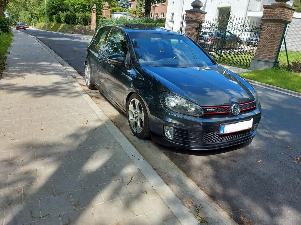 Golf6 GTI 2.0tsi DSG nieuwe motor heeft 88000km, Automaat, Zwart, Zwart, Leder