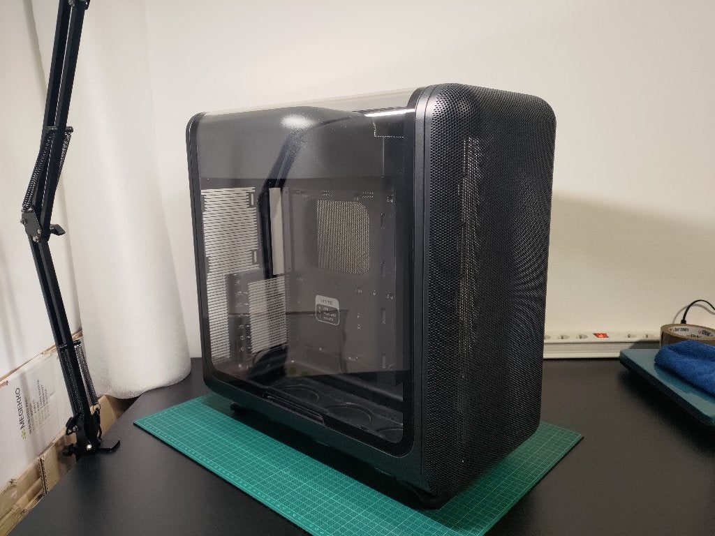 PC Case ATX Mid Tower HYTE X50 Pitch Black, Informatique & Logiciels, Enlèvement, Comme neuf