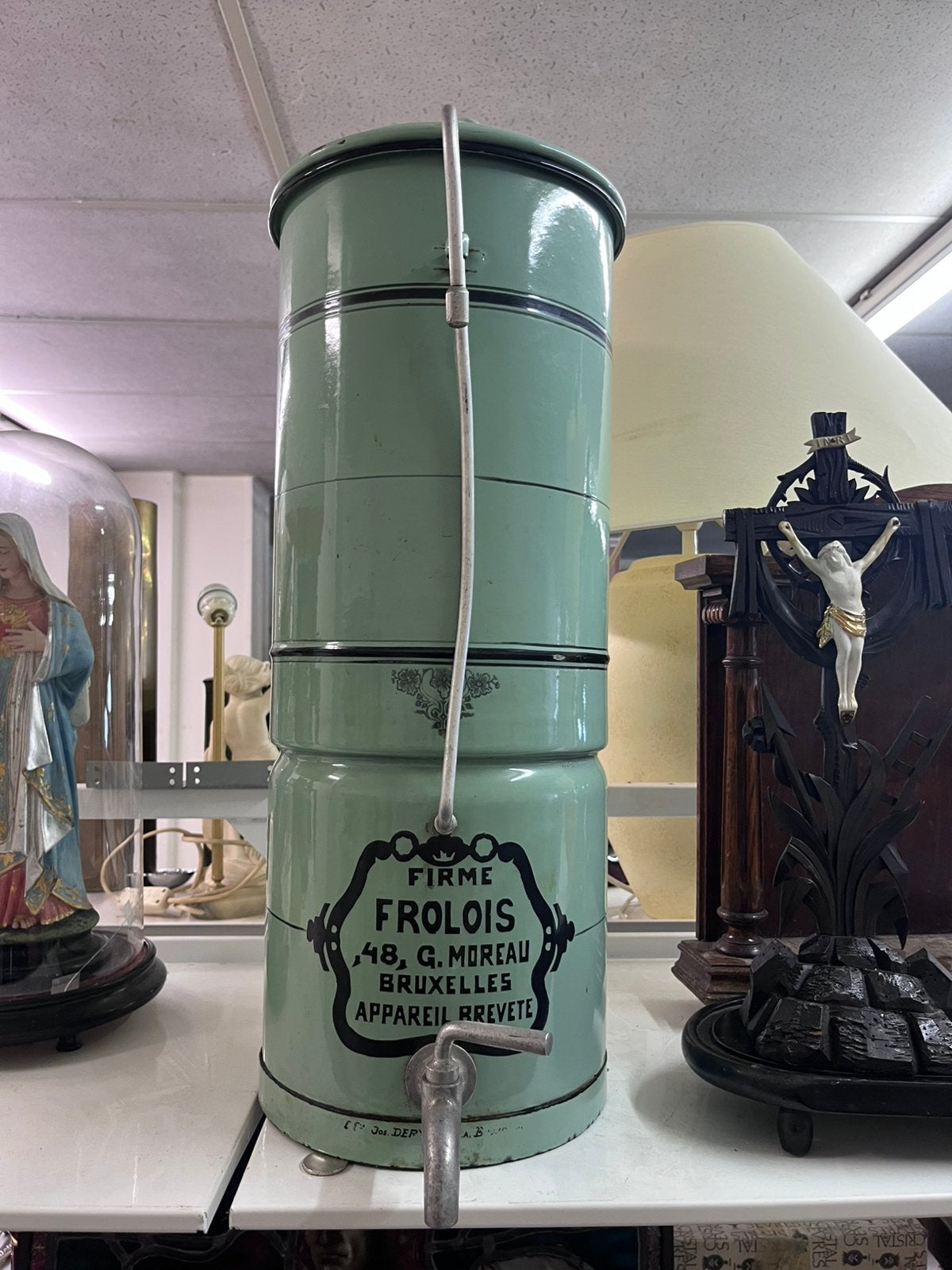 Emaille waterfilter(?), Enlèvement