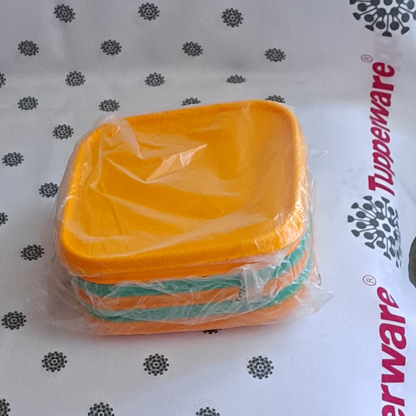 Tupperware set van 4 (5) nieuwe pick nick borden, Enlèvement ou Envoi, Bleu