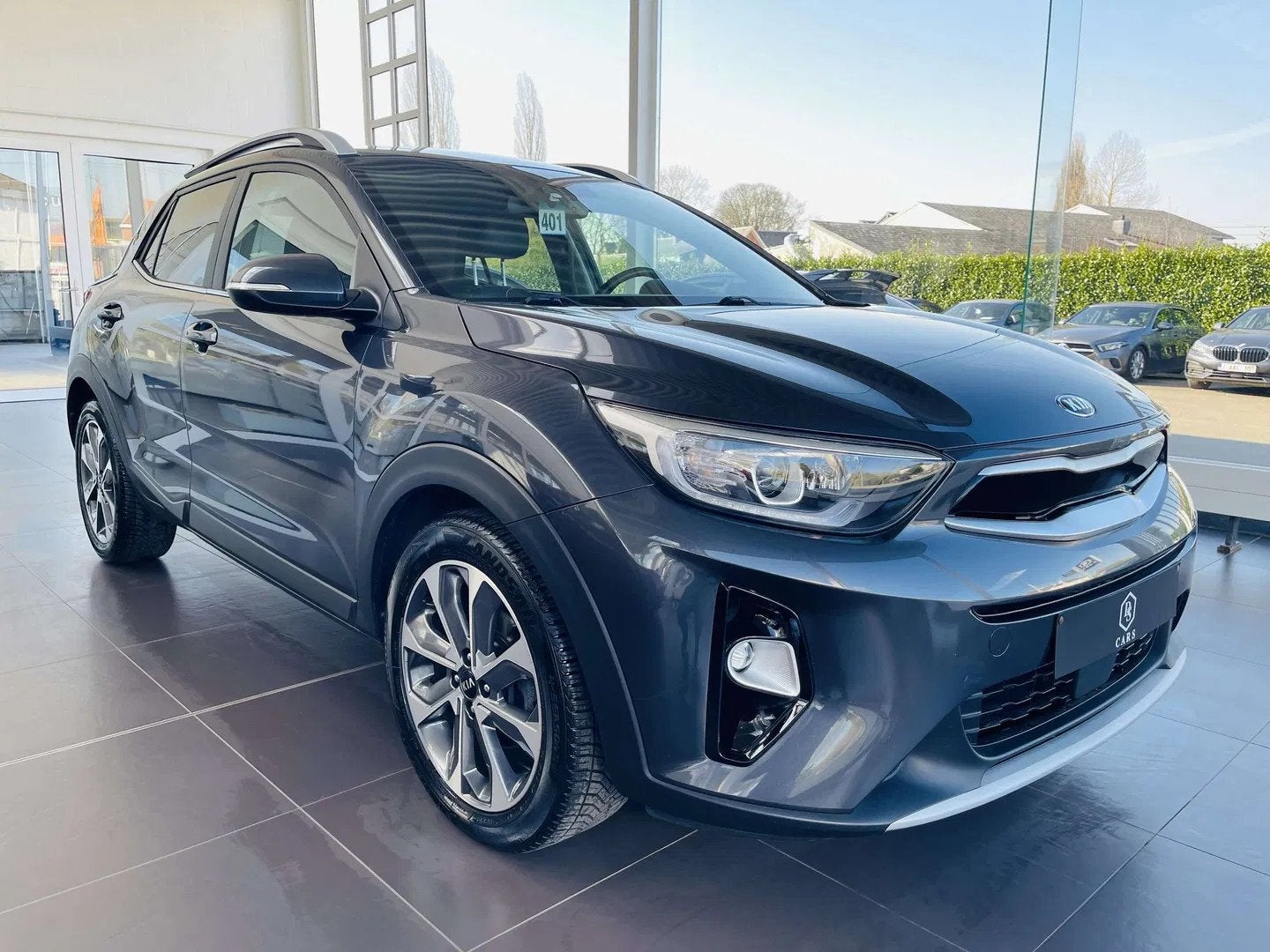 Kia Stonic 1.0i * GARANTIE + CUIR + GPS + BTE AUTO *, Autos, Kia, Cuir, Argent ou Gris, Achat, 998 cm³