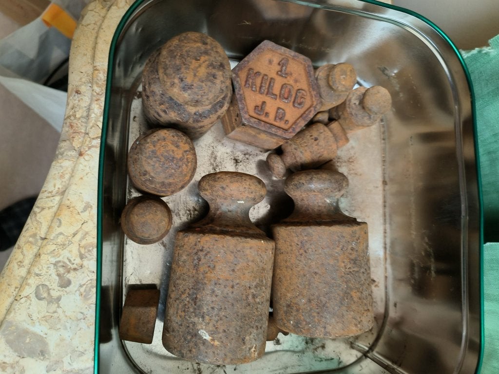 Oude weegschaal gewichten van 2kg tot 50gr, Antiek en Kunst, Ophalen