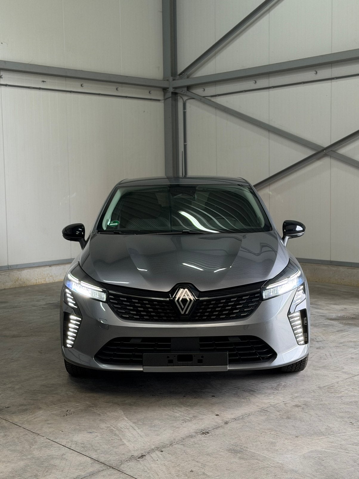 Renault Clio 2025 1.6i Hybride  (Overname mogelijk), Automaat, Parkeersensor, Bedrijf, 5 deurs