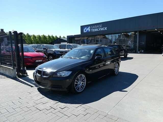 BMW 318i Break 2.0 i 140pk Business Sport Pano '08 141000km, Autos, 144 g/km, https://public.car-pass.be/vhr/a9b2f069-c5d4-42f6-a95f-83db96a997d8