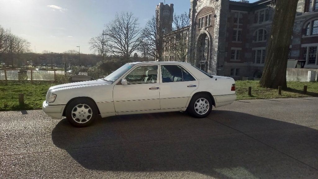 Mercedes W124 E250 diesel, Auto's, Mercedes-Benz, Particulier, E-Klasse, ABS, Centrale vergrendeling, Elektrische buitenspiegels
