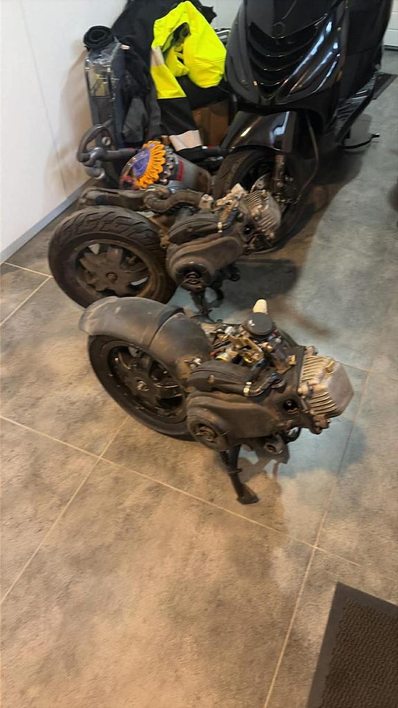 Piaggio zip blok 4T 60 cc, Fietsen en Brommers, Ophalen, Zo goed als nieuw, Blok