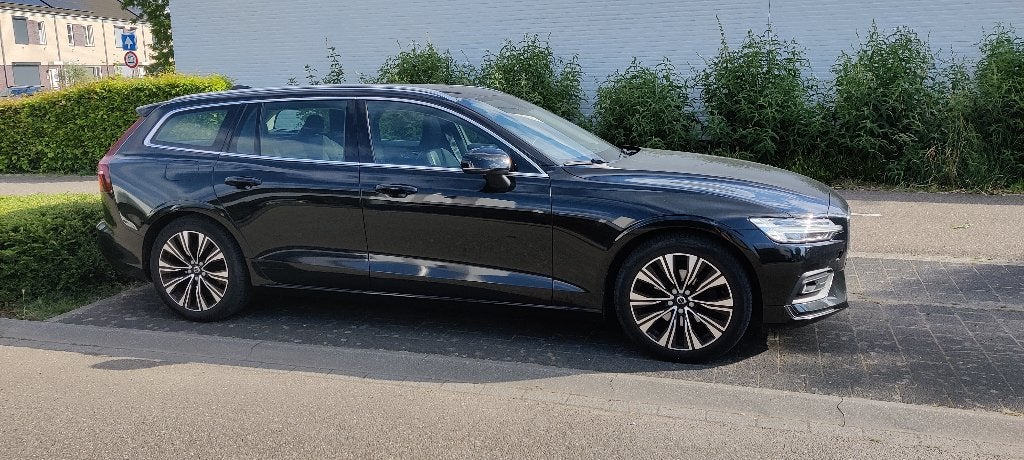 Volvo V60 D3, Auto's, Voorwielaandrijving, Leder en Stof, Zwart, V60
