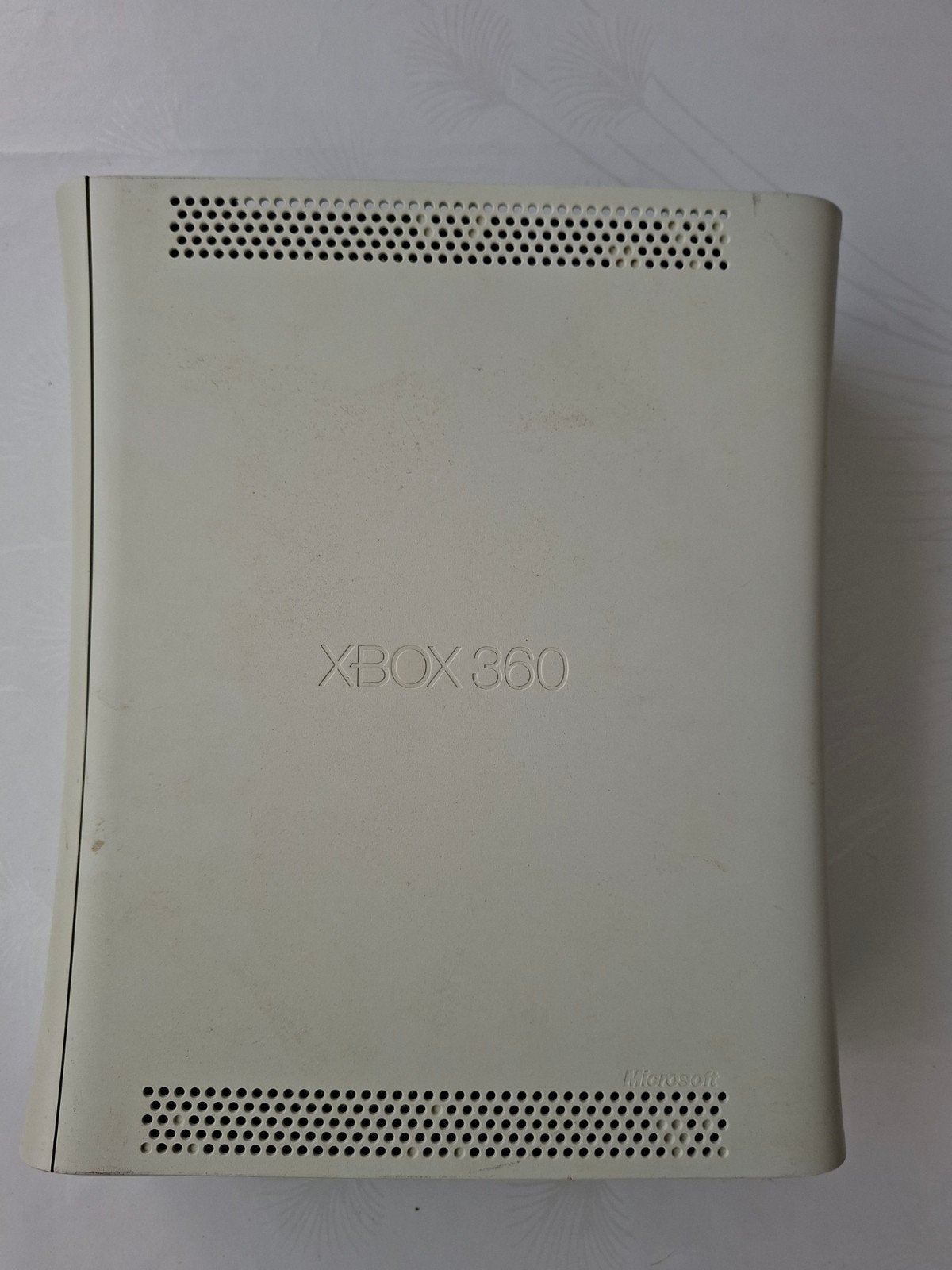 Console xbox 360 sans câbles et sans manettes. Non testée, Enlèvement ou Envoi