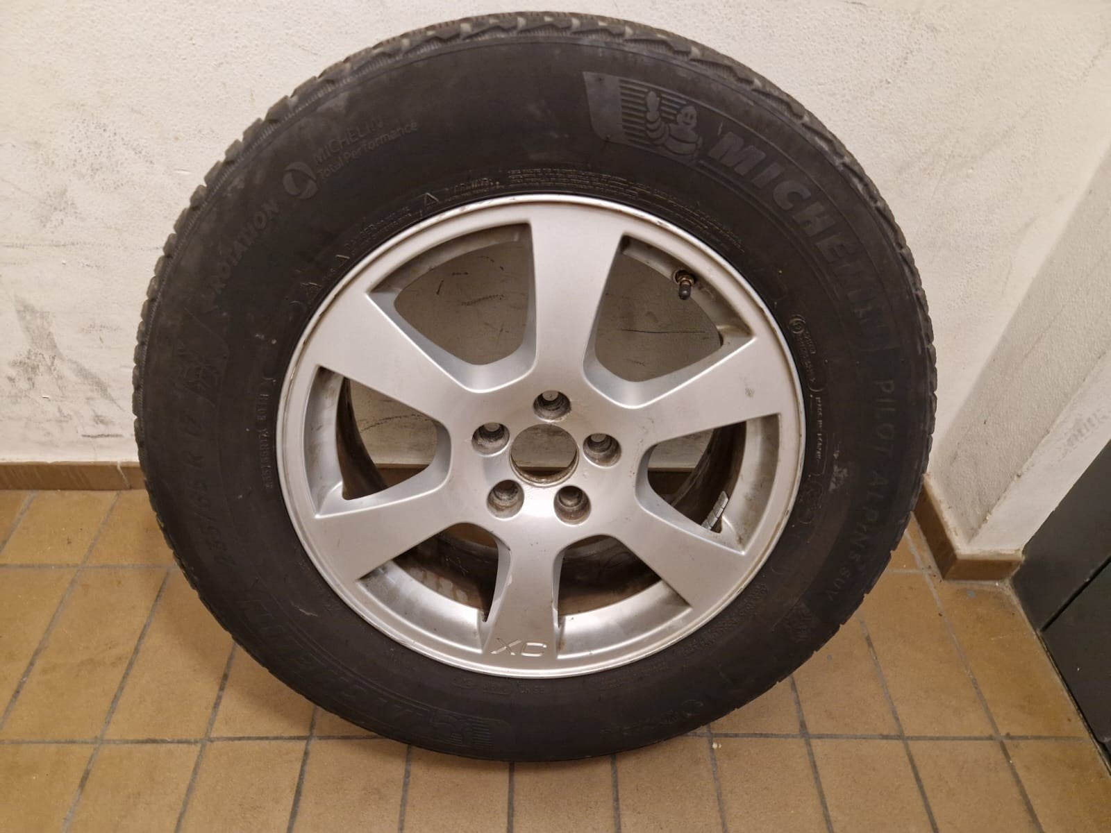 Jantes et pneus 235/65 R17, Pneus et Jantes, Pneus hiver, Véhicule de tourisme, 17 pouces