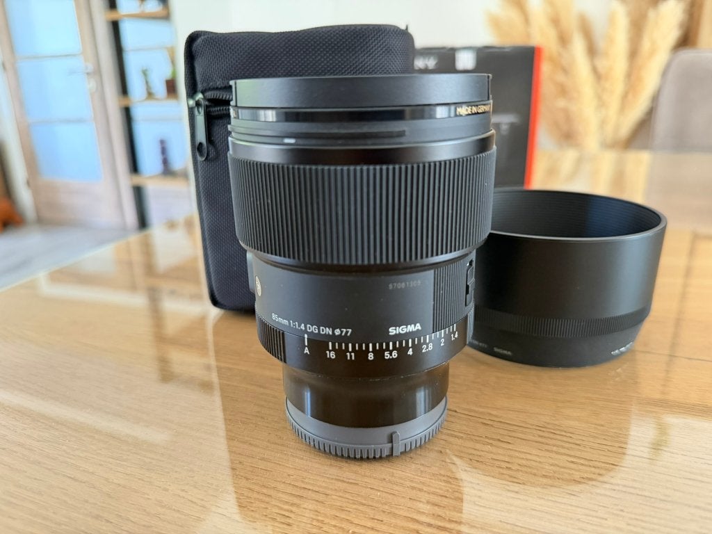 Objectif Sigma 85mm F1.4 DG DN - Etat neuf (03/2023), TV, Hi-fi & Vidéo, Enlèvement ou Envoi, Comme neuf, Accessoires