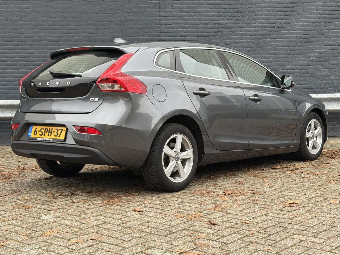 Volvo V40 1.6 D2 Momentum | Climate | Cruise | PDC |, Auto's, 88 g/km, Verwarmde buitenspiegels, 84 kW, Te koop