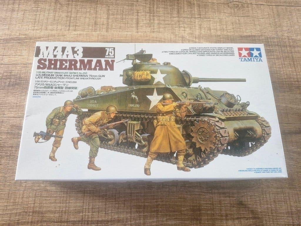 Tamiya 1/35 M4A3 Sherman 75mm Gun Late Production, Tank, 1:32 tot 1:50, Nieuw, Ophalen of Verzenden