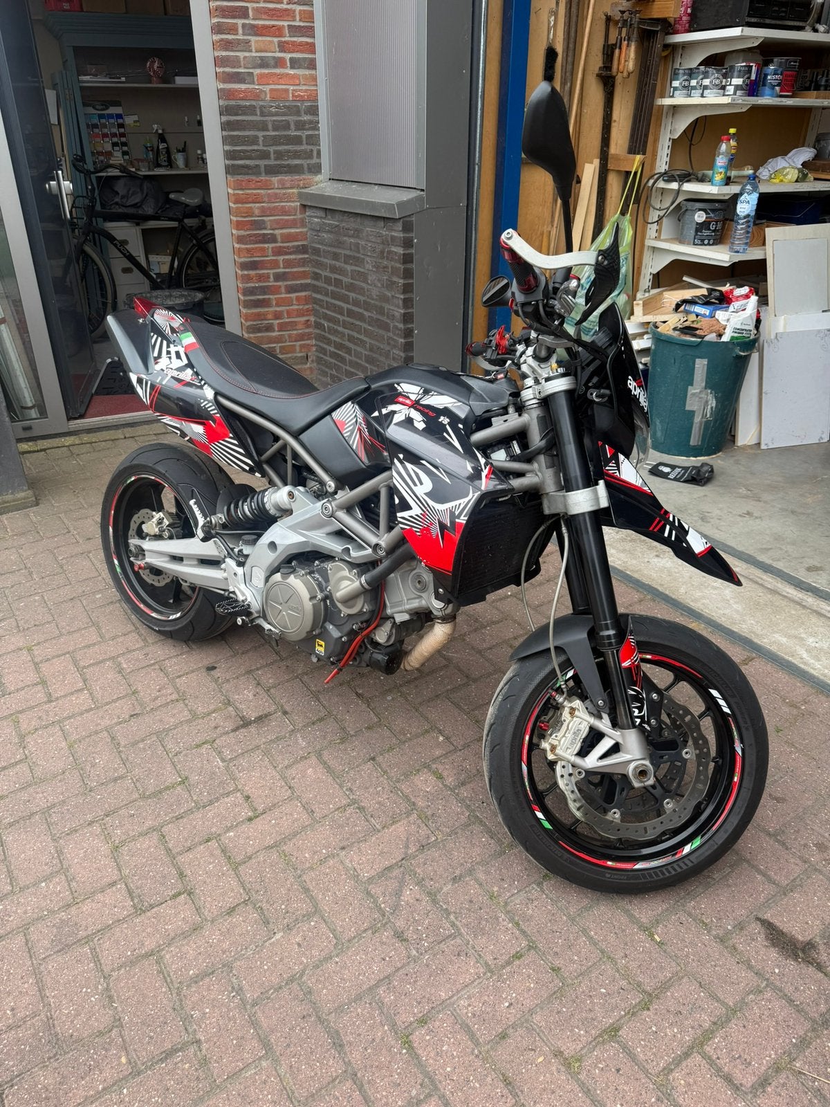 Aprilia SMV Dorsoduro 750 2009 35 KW A2 op kenteken, Motoren, 750 cc, 2 cilinders, Occasion, Particulier