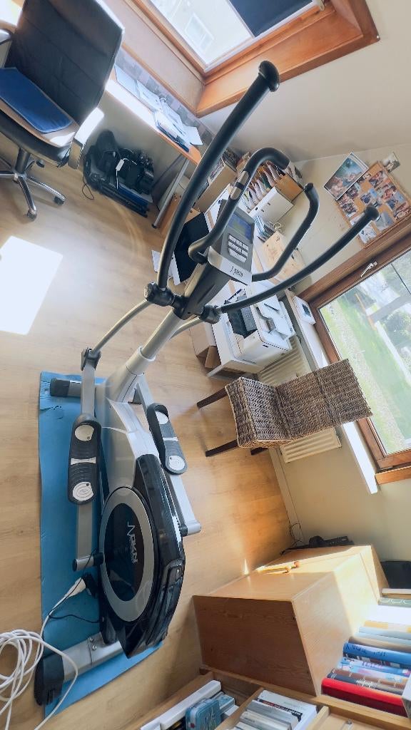 Cross trainer DKN, Sport en Fitness, Ophalen, Gebruikt, Buik, Crosstrainer