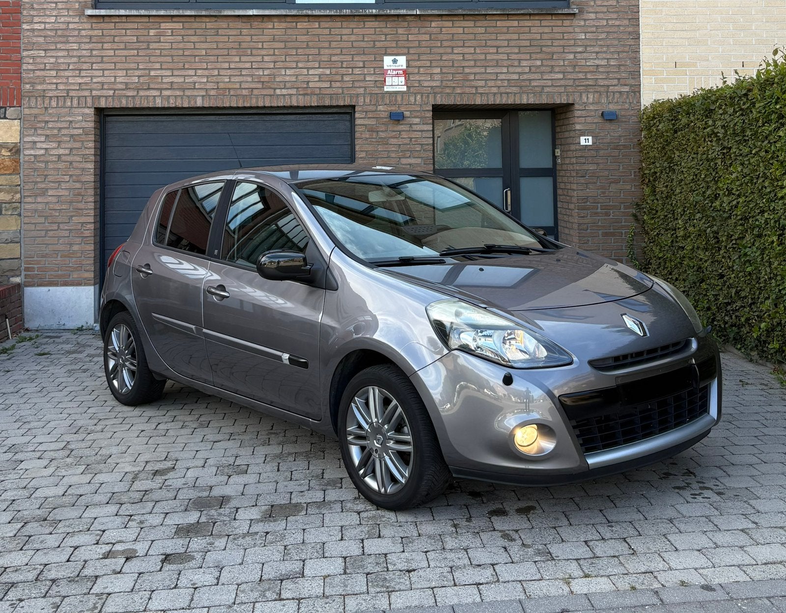 Renault Clio 1.2 TCE  Édition-20TH, Auto's, Euro 5, 4 cilinders, Bedrijf, 5 deurs