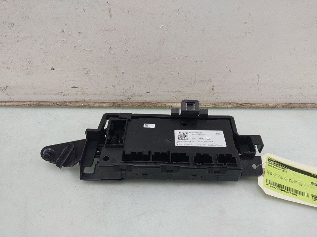 ORDINATEUR GESTION TEMPERATURE Audi RS 3 Sportback (8YA), Auto-Union-Straße  1,
85057  Ingolstadt, DE, Info@audi.de, Audi, Utilisé
