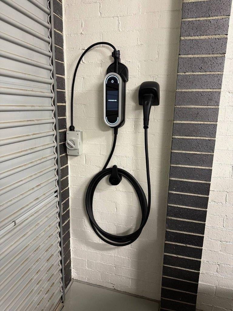 porsche  connect  charger  550 €  ...06/2025, Ophalen, Zo goed als nieuw, Laadpaal en Laadkabel