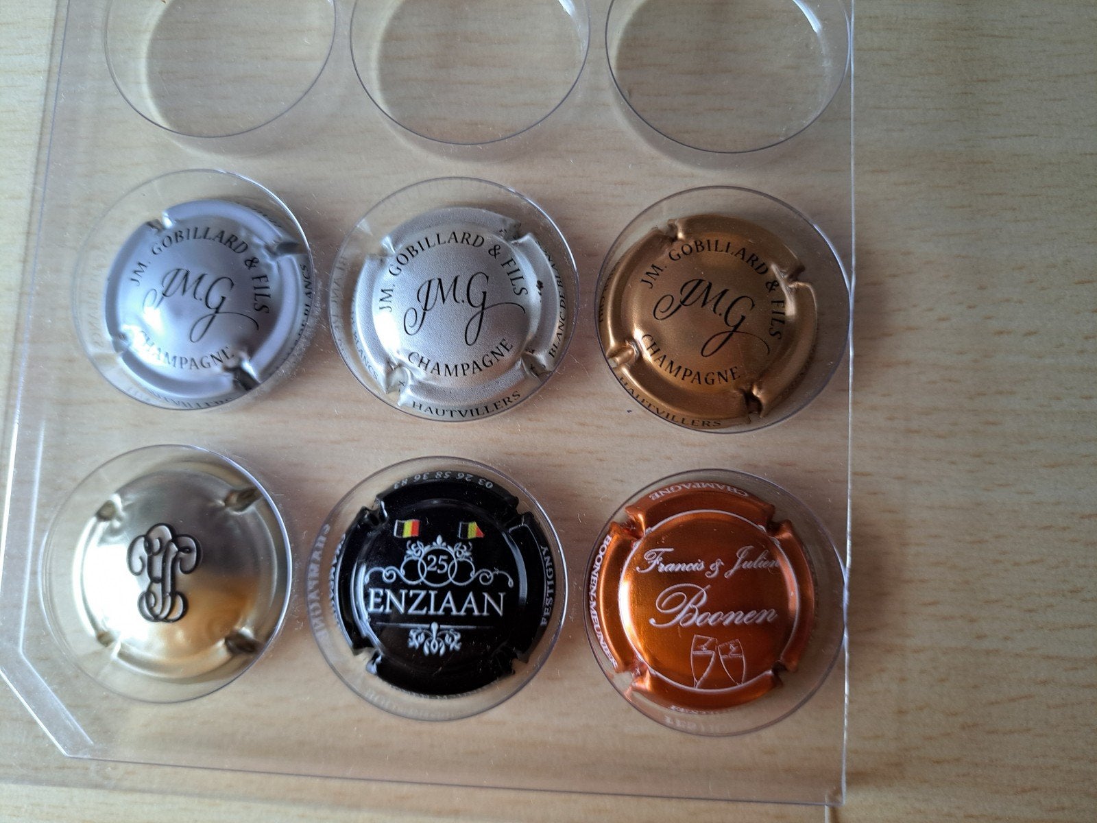 Capsules de champagne, Envoi