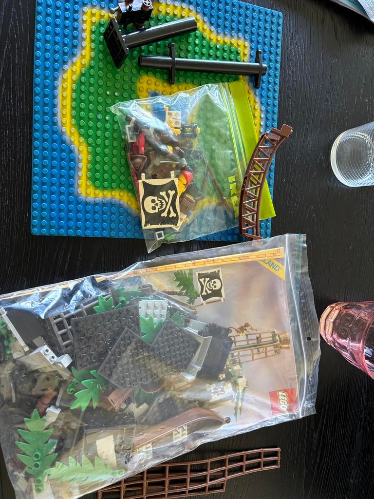 Forbidden island, Kinderen en Baby's, Inclusief instructies, Lego, Zo goed als nieuw, Complete set