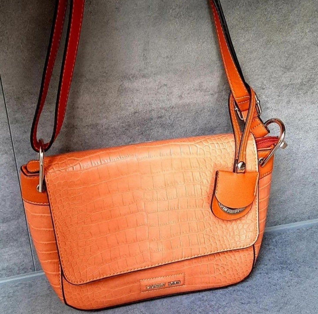 Laurent David/Schoudertas/ Als nieuw, Bijoux, Sacs & Beauté, Enlèvement ou Envoi, Orange, Autres marques, Cuir