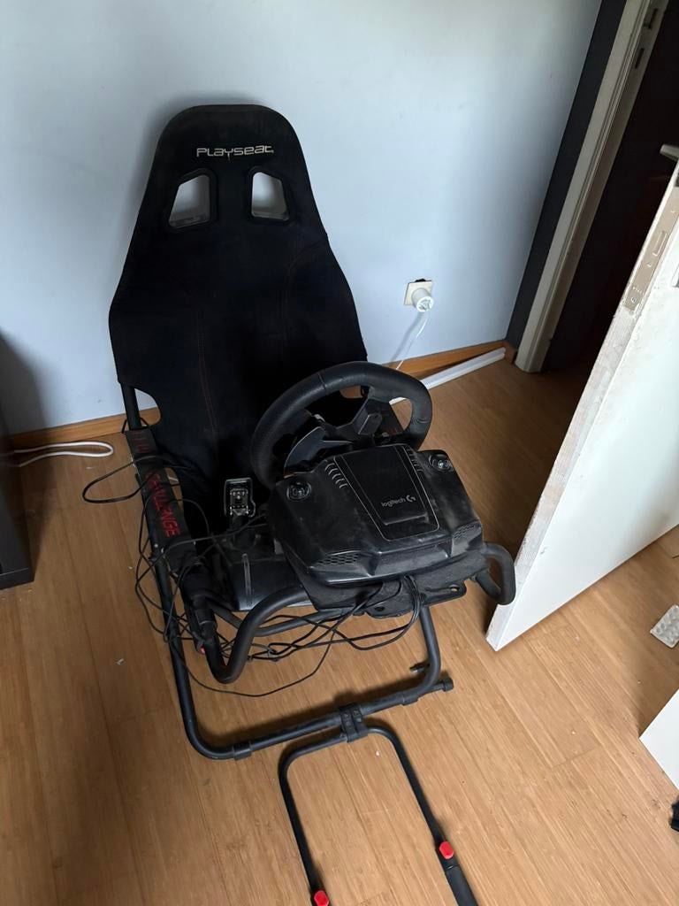 Logitech g920 met stoel en schakelpook, Games en Spelcomputers, Ophalen, Zo goed als nieuw