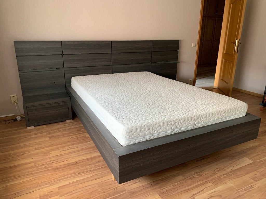 Lit avec matelas, Maison & Meubles, Gris, Comme neuf, Enlèvement, 200 cm