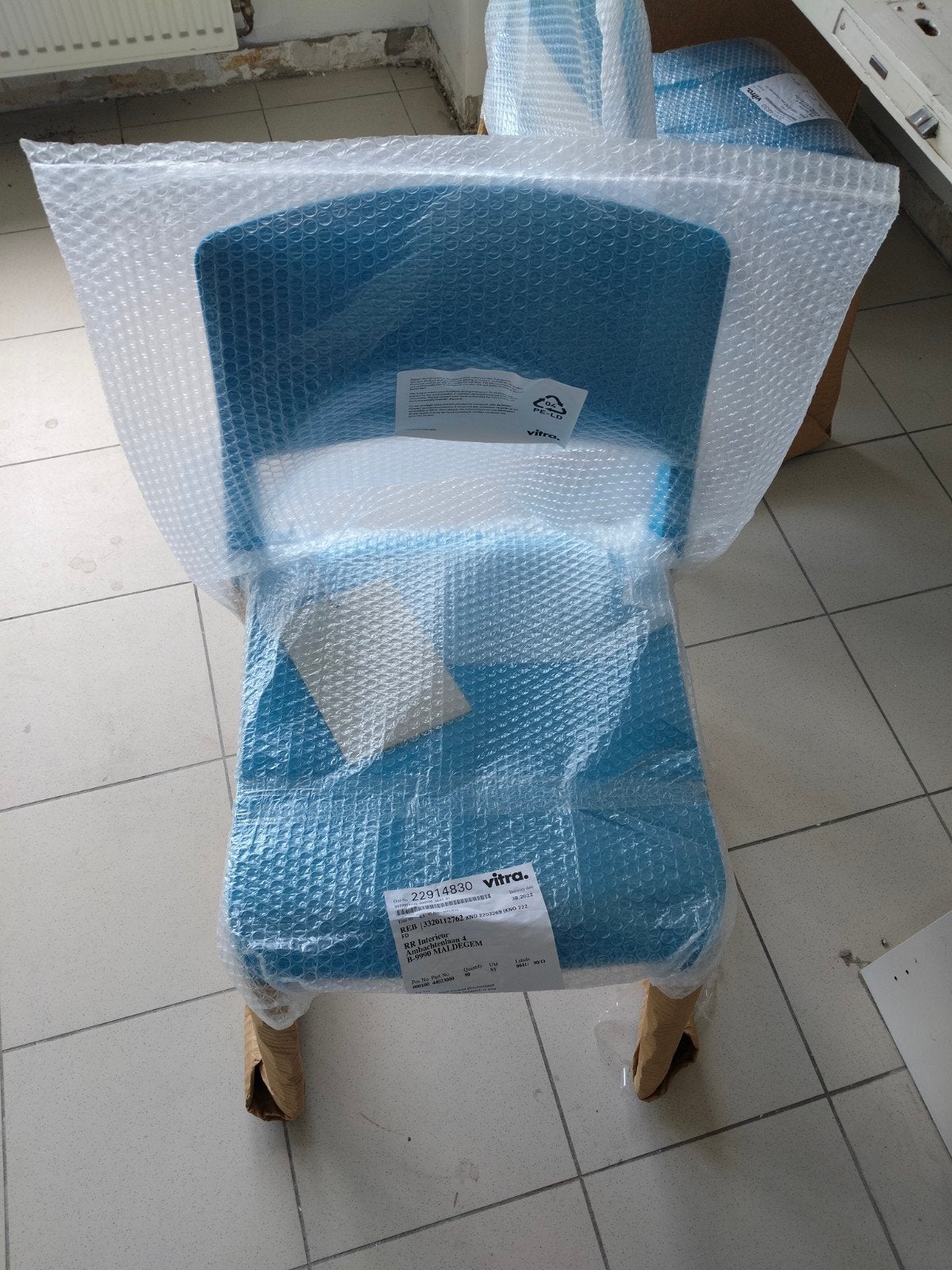 Tip ton stoel vitra gletsjerblauw, Huis en Inrichting, Ophalen