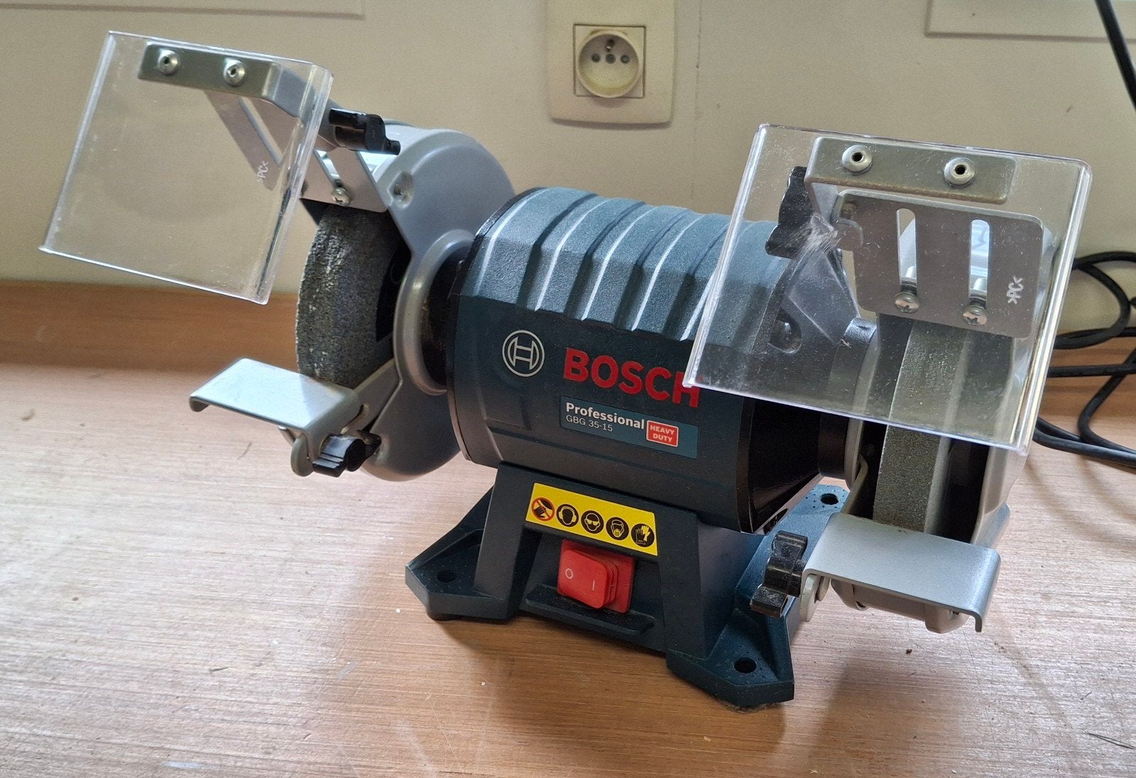 bosch blauw werkbankslijper., Ophalen