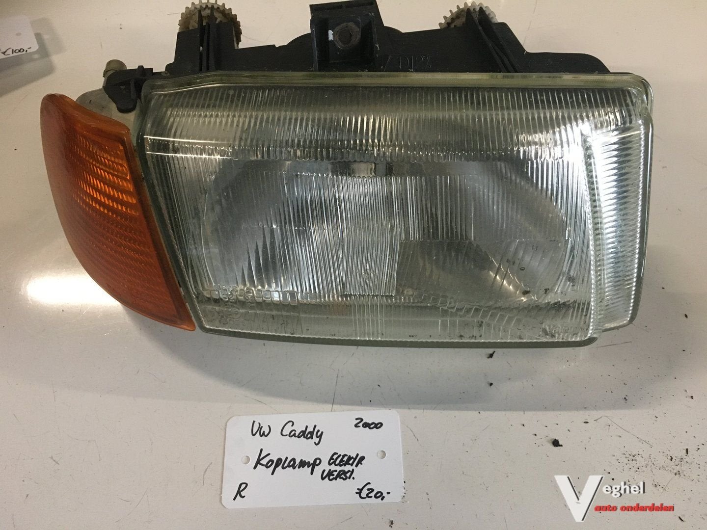 Vw Caddy 2000 Koplamp Elektr. verstelb. Rechts, Auto-onderdelen, Gebruikt, -, -, Ophalen of Verzenden