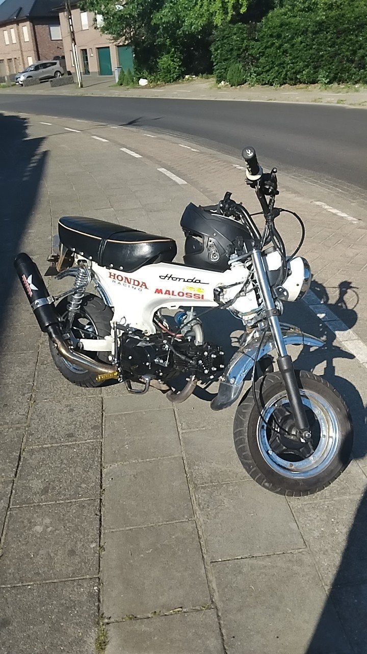 Dax b klasse 90 cc