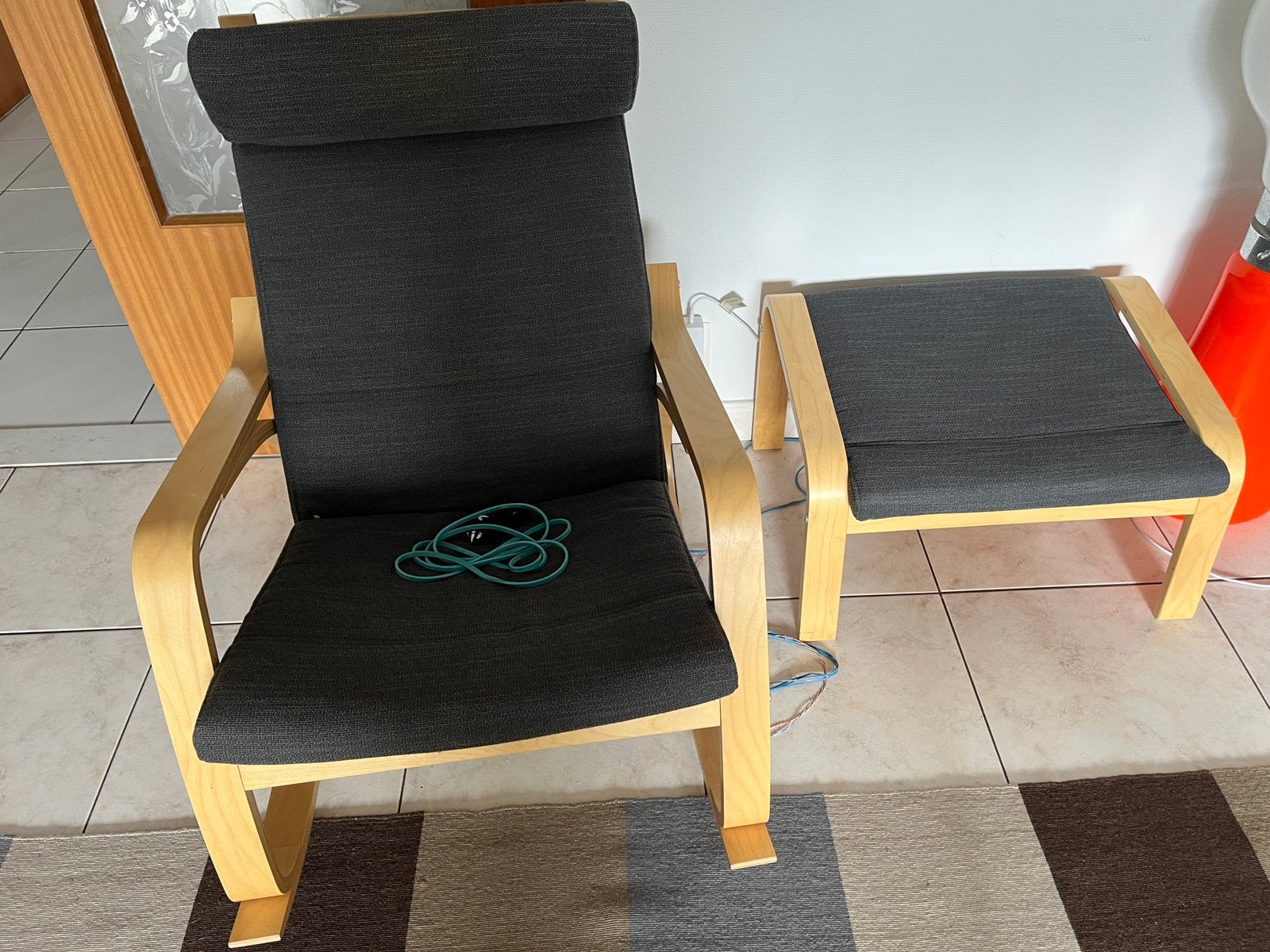 Fauteuil Ikea poang avec repose pieds, Enlèvement, Comme neuf