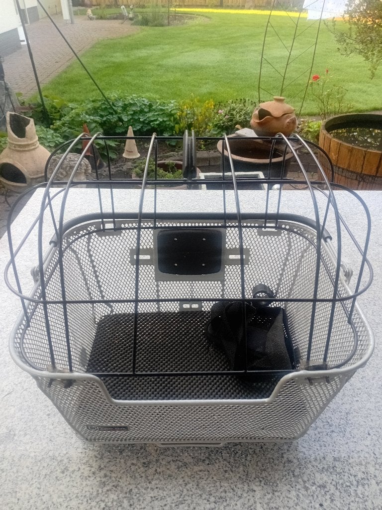 Honden fietsmandje, Ophalen, Gebruikt, QT cycle tech, Stuurbevestiging