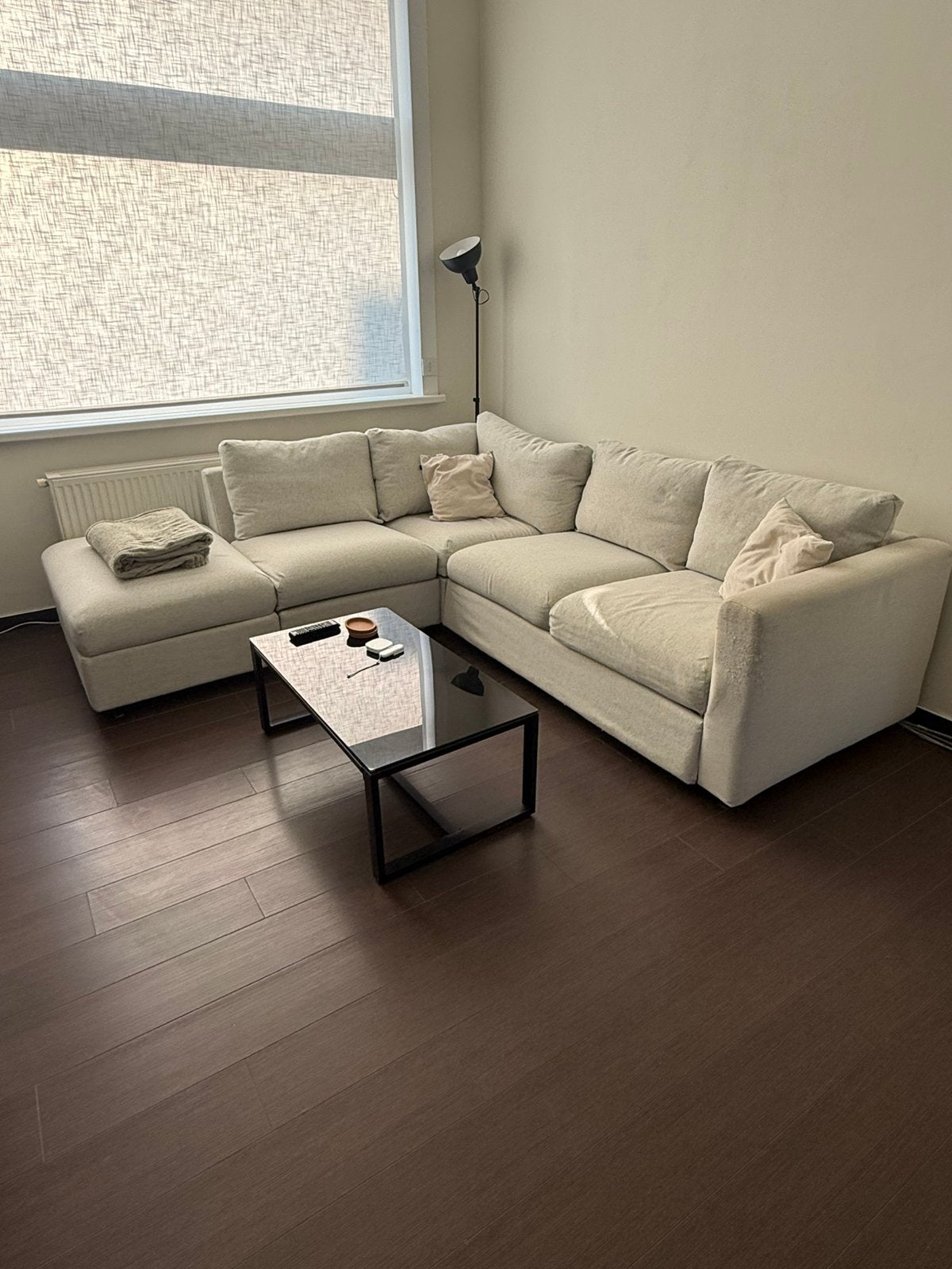 Sofa ( beige kleur) 248 x 235 + gratis tuinset!, Huis en Inrichting, Zetels | Complete zithoeken, Gebruikt, Ophalen