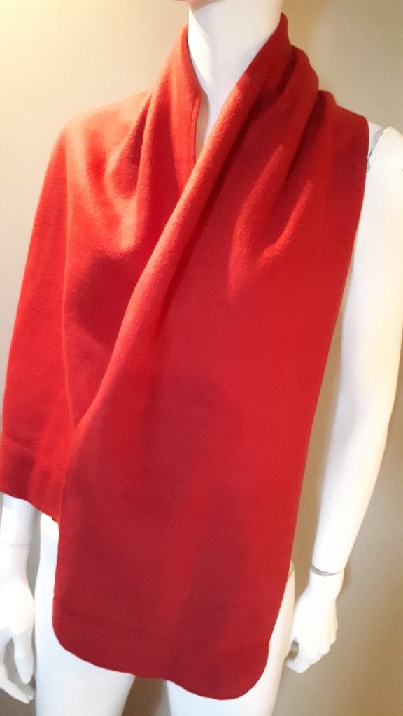 sjaal / rood / fleece, Ophalen, Gedragen, Sjaal