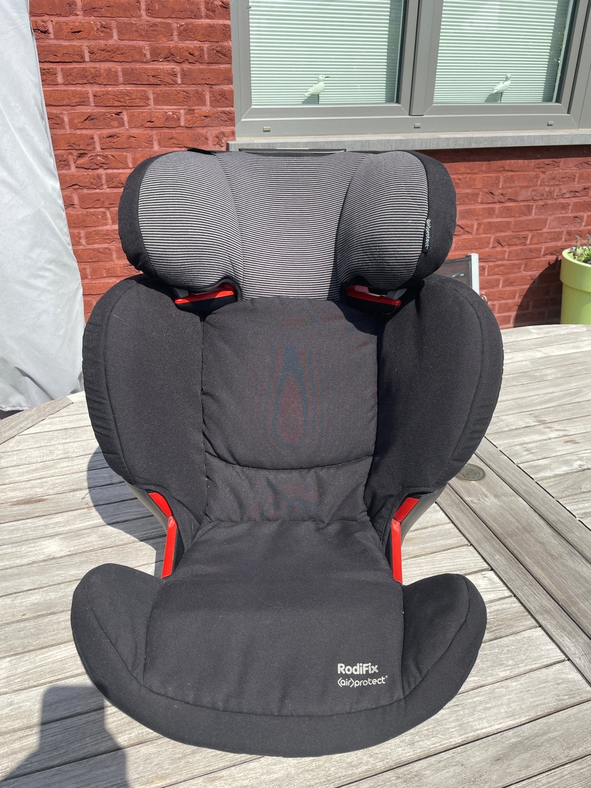 siège réhausseur enfant Maxi Cosi noir, Enfants & Bébés, Sièges auto, Comme neuf, Enlèvement, Protection latérale, Isofix