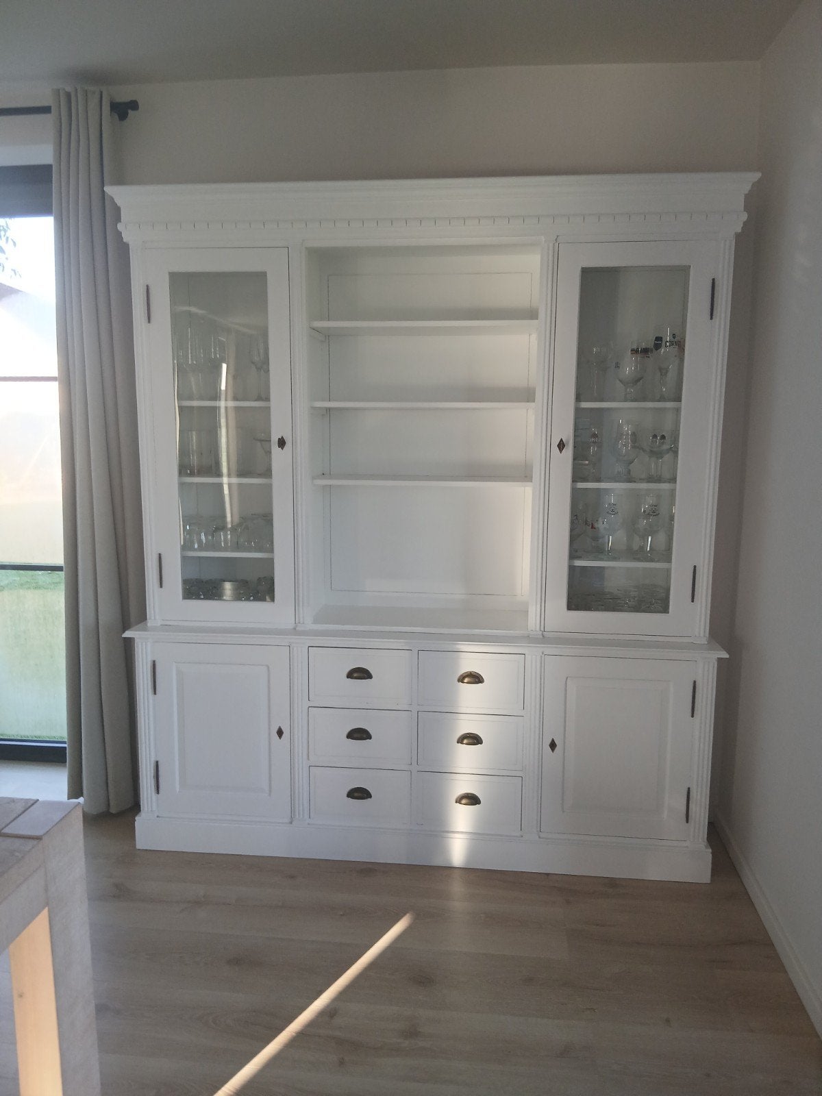 vaisselier / buffet blanc, Enlèvement, Avec tiroir(s)