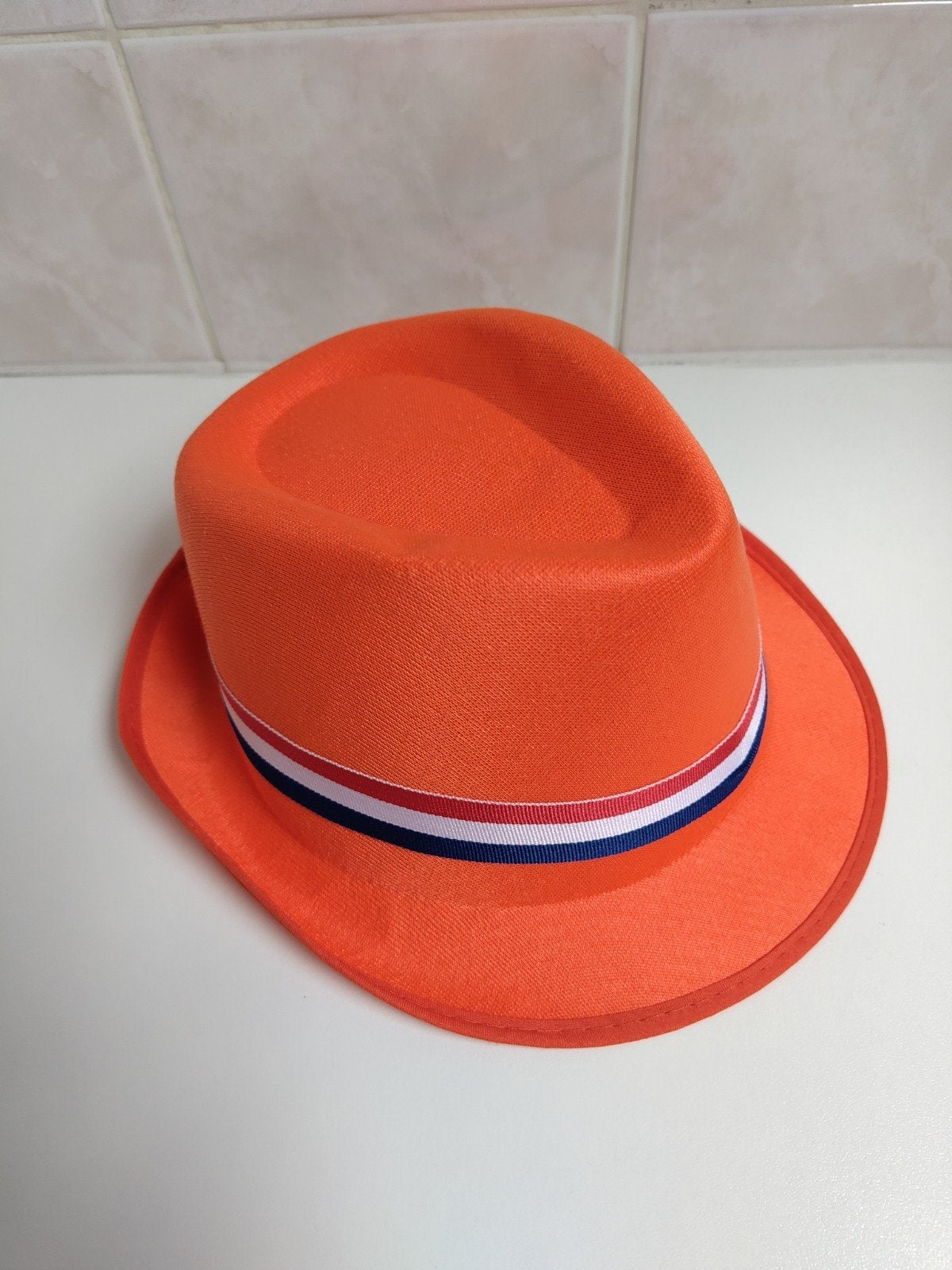 Oranje hoed (Nederland), Kleding | Dames, Ophalen of Verzenden, Gedragen, 58 cm (L, 7¼ inch) of meer, Hoed