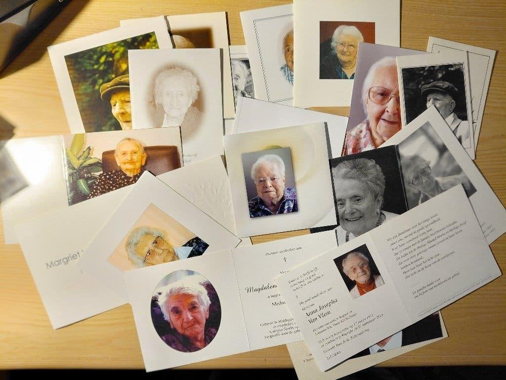 doodsprentjes 100 jarigen, Ophalen of Verzenden, Bidprentje